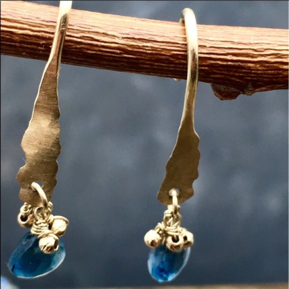Handmade 18 karat gold & Blue Topaz earrings - Picture 6 of 7